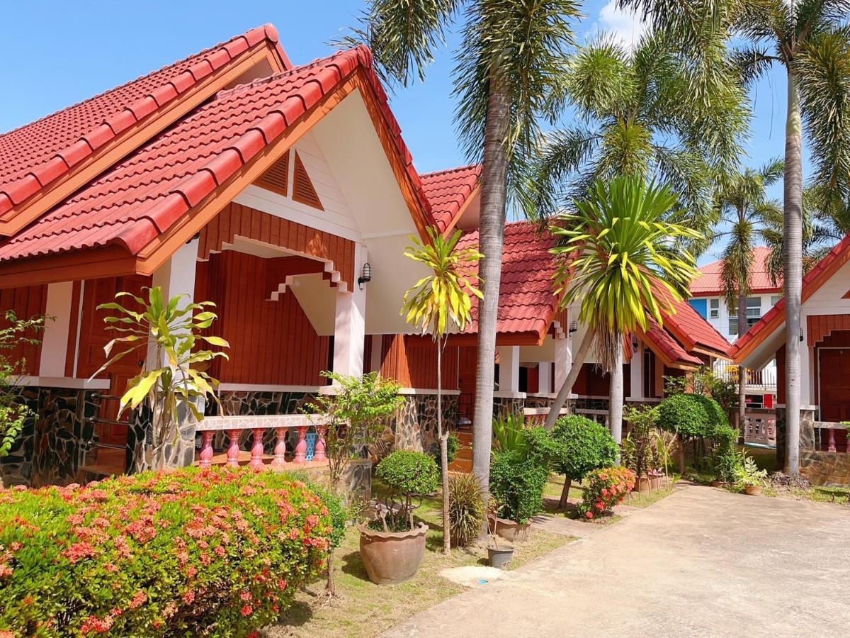 Bunraksa Resort Kamphaeng Phet Eksteriør billede